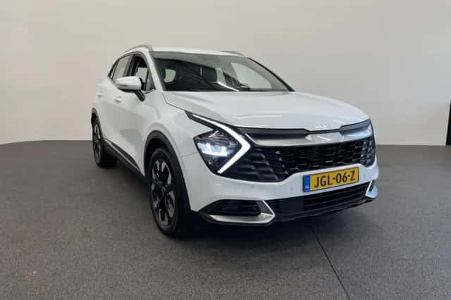Kia Sportage (2022) thumbnail 3