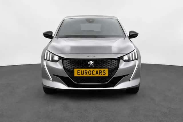 Peugeot 208 (2022) thumbnail 2