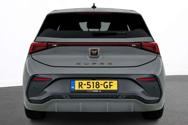 CUPRA Born (2022) thumbnail 5