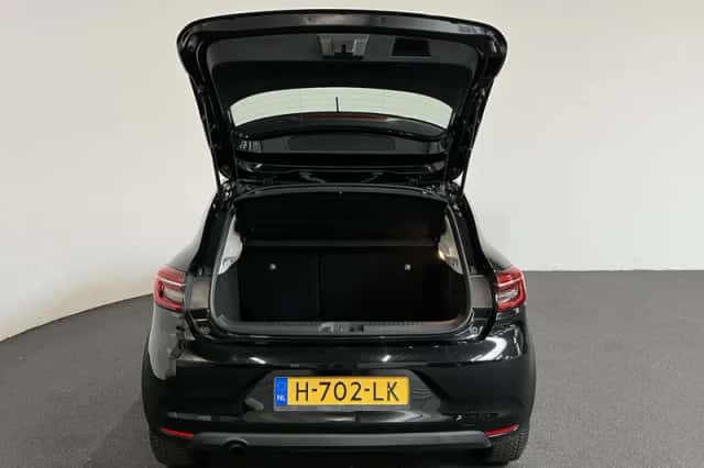 Renault Clio (2020) thumbnail 5