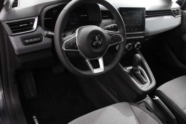 Mitsubishi Colt (2025) thumbnail 2