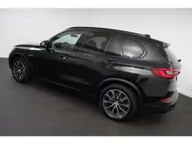 BMW X5 (2021) thumbnail 32