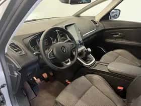 Renault Grand Scénic (2023) thumbnail 32