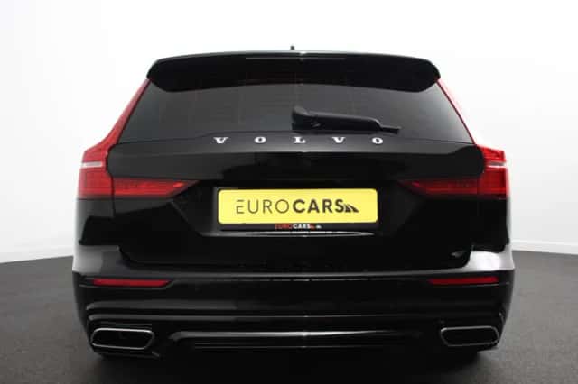 Volvo V60 (2022) thumbnail 5