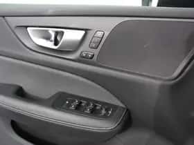 Volvo V60 (2022) thumbnail 9