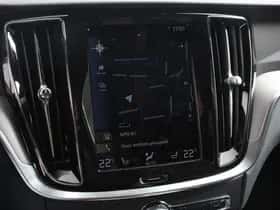 Volvo V60 (2022) thumbnail 10