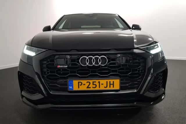 Audi Q8 (2021) thumbnail 4
