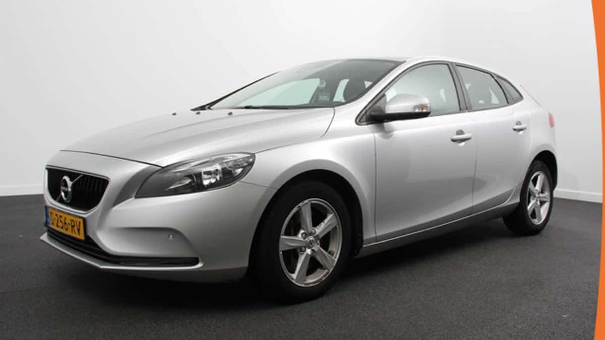 Volvo V40 (2018) — foto 1