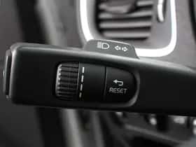 Volvo V40 (2018) thumbnail 14