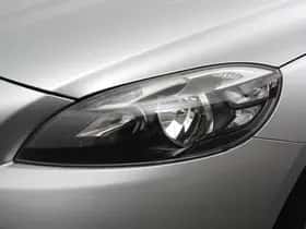Volvo V40 (2018) thumbnail 28