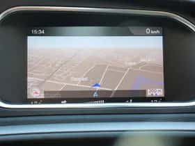 Volvo V40 (2018) thumbnail 35