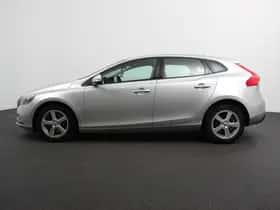 Volvo V40 (2018) thumbnail 8