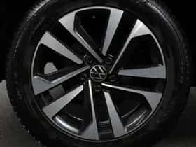 Volkswagen T-Roc (2021) thumbnail 4