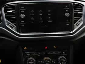 Volkswagen T-Roc (2021) thumbnail 38