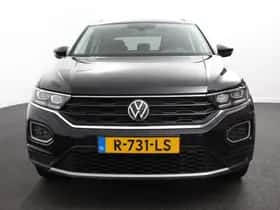 Volkswagen T-Roc (2021) thumbnail 5