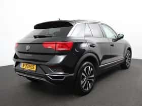 Volkswagen T-Roc (2021) thumbnail 7
