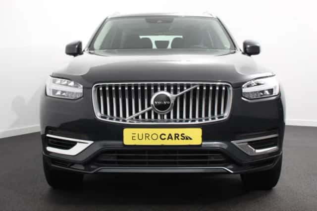 Volvo XC90 (2021) thumbnail 2