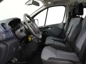 Opel Vivaro (2019) thumbnail 19