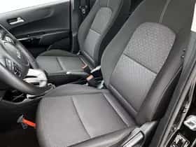 Kia Picanto (2023) thumbnail 19