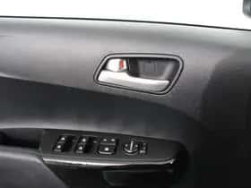 Kia Picanto (2023) thumbnail 10