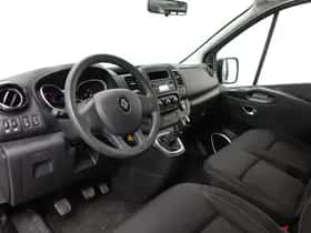 Renault Trafic (2019) thumbnail 2