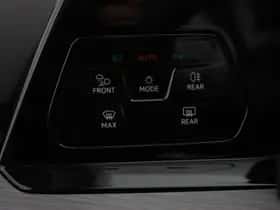 Volkswagen Golf (2022) thumbnail 12