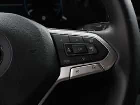 Volkswagen Golf (2022) thumbnail 17