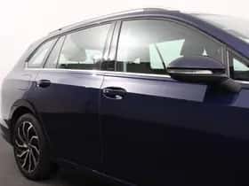 Volkswagen Golf (2022) thumbnail 28