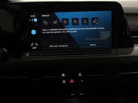 Volkswagen Golf (2022) thumbnail 35