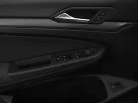 Volkswagen Golf (2022) thumbnail 10