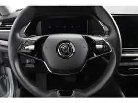 Škoda Octavia (2021) thumbnail 17