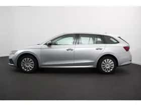 Škoda Octavia (2021) thumbnail 7