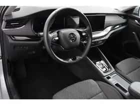 Škoda Octavia (2021) thumbnail 9
