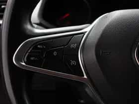 Renault Captur (2021) thumbnail 15