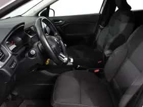 Renault Captur (2021) thumbnail 22