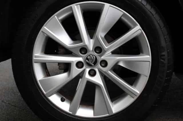 Škoda Kamiq (2021) thumbnail 4