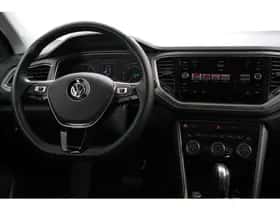 Volkswagen T-Roc (2020) thumbnail 11