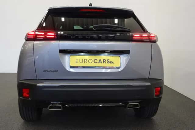 Peugeot 2008 (2024) thumbnail 3