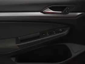 Volkswagen Golf (2022) thumbnail 13
