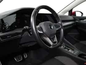 Volkswagen Golf (2022) thumbnail 4