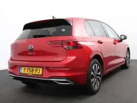 Volkswagen Golf (2022) thumbnail 9