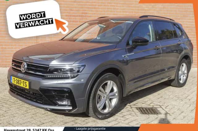 Volkswagen Tiguan (2021) thumbnail 1
