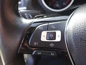 Volkswagen Tiguan (2021) thumbnail 23