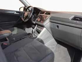 Volkswagen Tiguan (2021) thumbnail 36