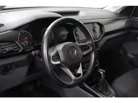 Volkswagen T-Cross (2020) thumbnail 8