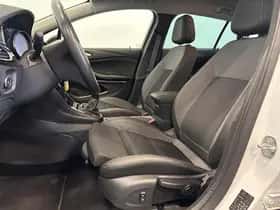 Opel Astra (2022) thumbnail 11