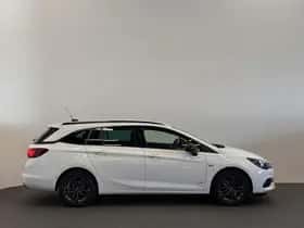 Opel Astra (2022) thumbnail 5