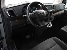 Toyota Proace (2022) thumbnail 2