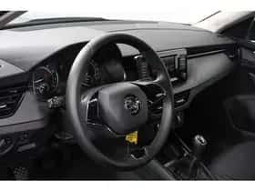 Škoda Kamiq (2021) thumbnail 9