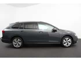 Volkswagen Golf (2021) thumbnail 5